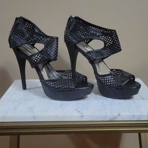 Vera Wang Woman Heels